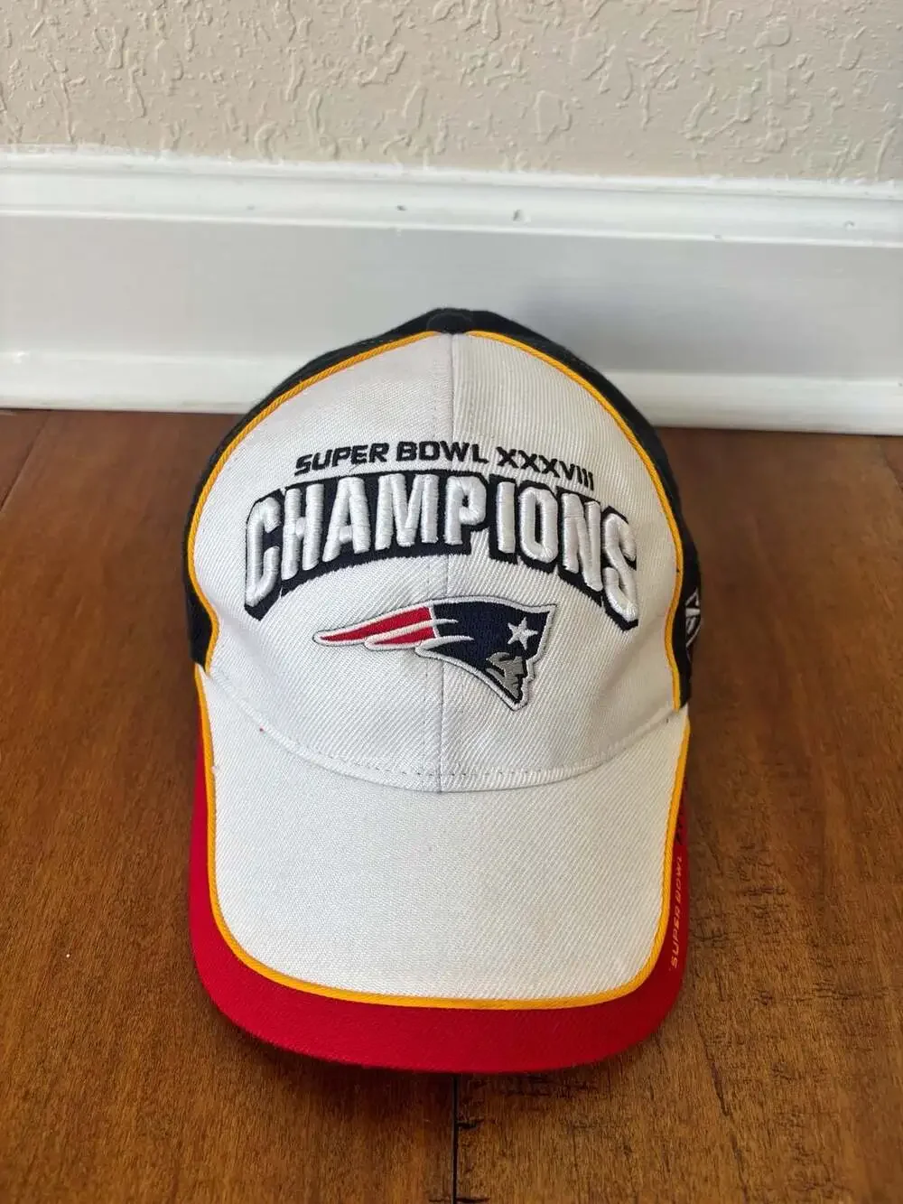 Reebok NFL New England Patriots Super Bowl XXXVIII Champions Hat